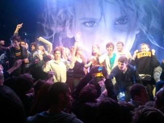 Matisyahu pleases the CoMo crowd … and surfs it, too