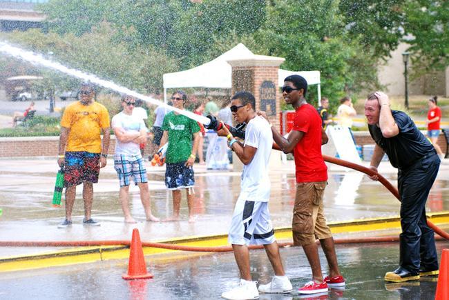 Mizzou H20 makes a splash on Carnahan Quadrangle