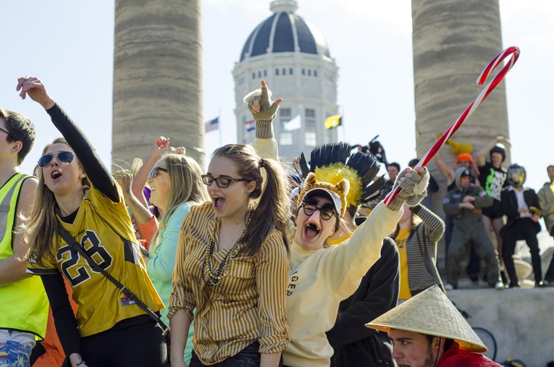 MU students, athletes create Harlem Shake videos