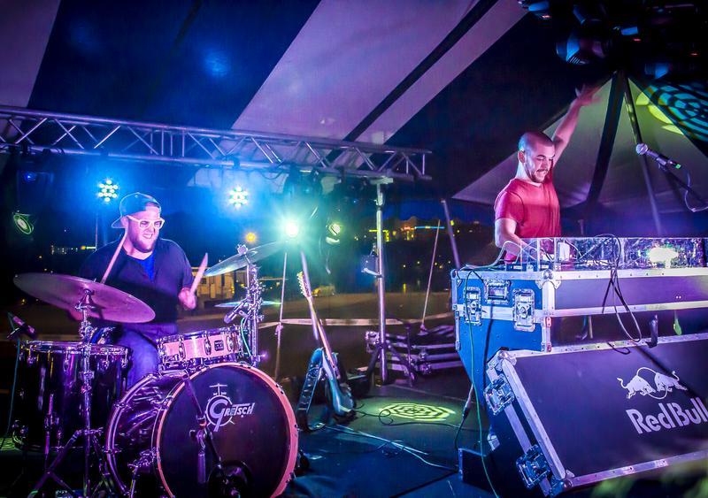 The Floozies to bring electronic duo to Mojo’s