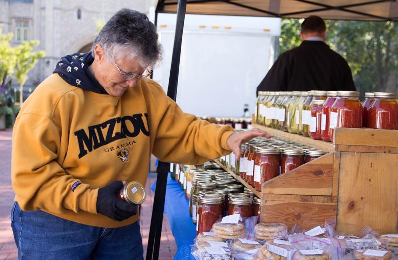 Farmer’s Market promotes sustainability in the community