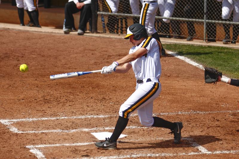 Thomas’ pitching, improved hitting have made Missouri softball dominant