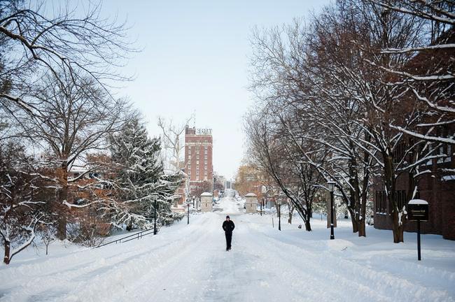 Columbia readies itself for winter weather
