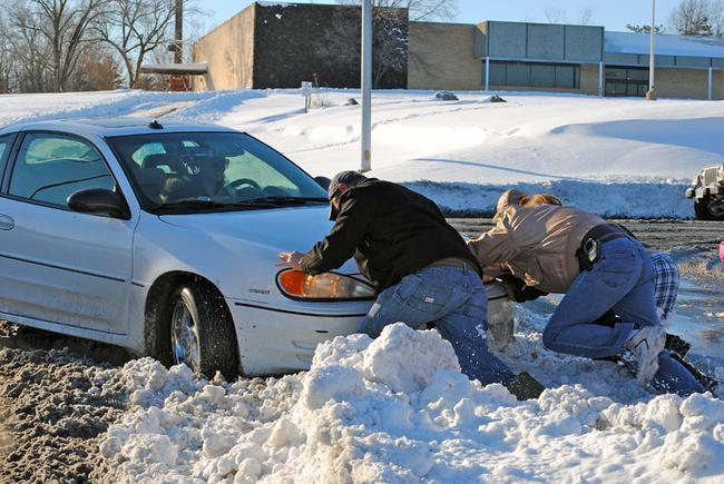 Winter storms spur several car accidents