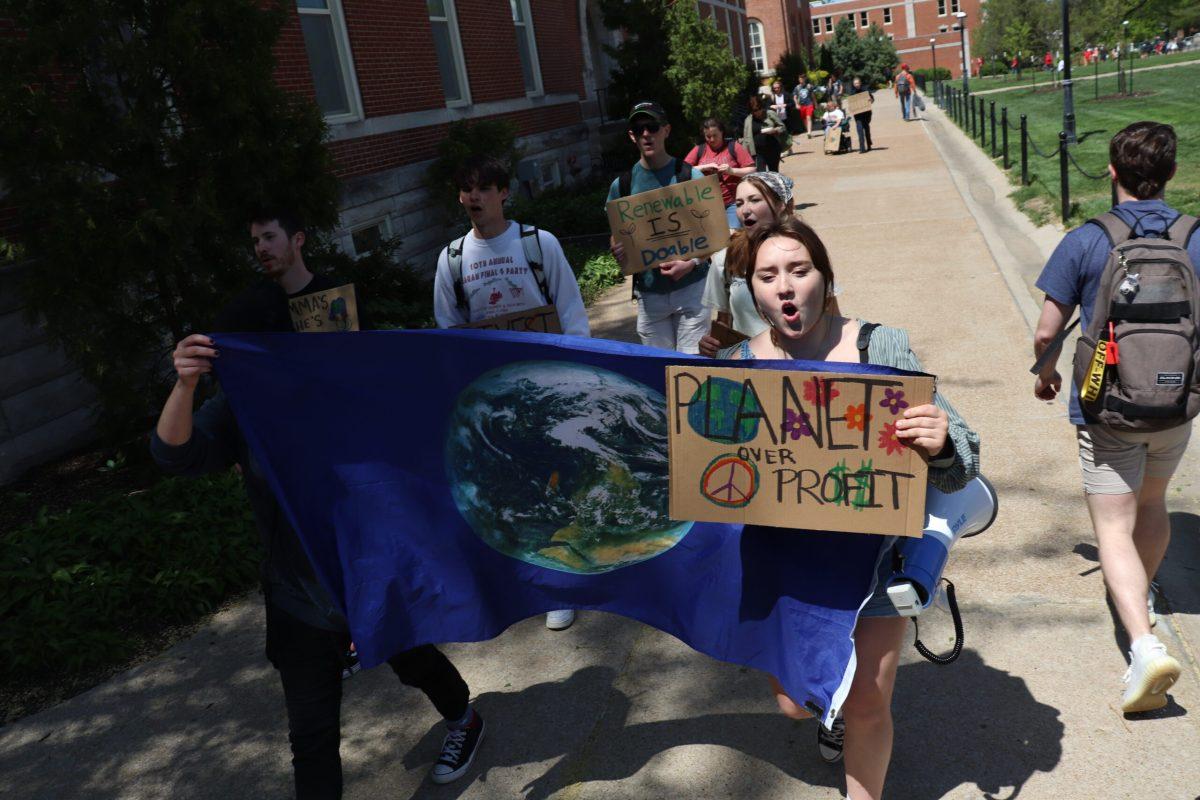 Earthsignprotestors 1